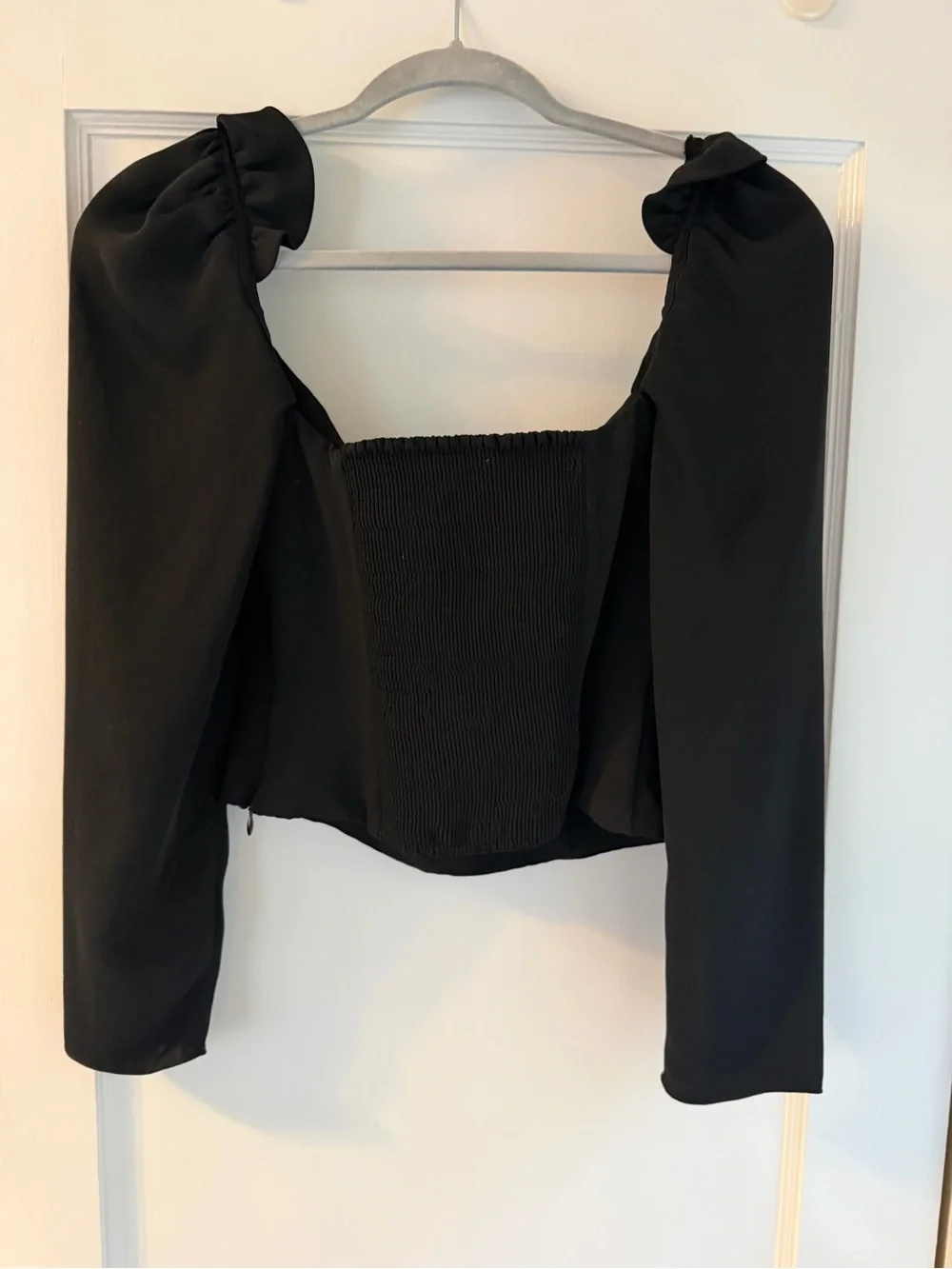 Aritzia Wilfred Black Long-Sleeve Square Neck Peasant Top